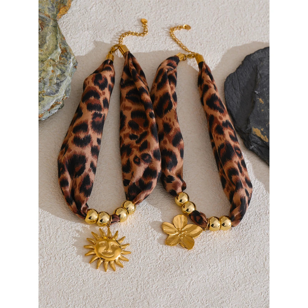 Yhpup Fall Winter New Style Fashion Leopard Polyester Cloth Trendy Sun Flower Pendant Necklace for Women Jewelry Accessories