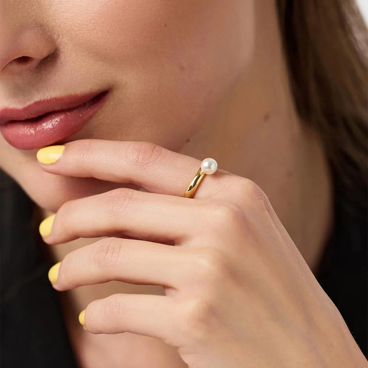 Youthway Natural Pearls Glossy Stainless Steel Rings For Women New Arrivals Hypoallergenic Metal 18K Gold Finger Jewelry Gift