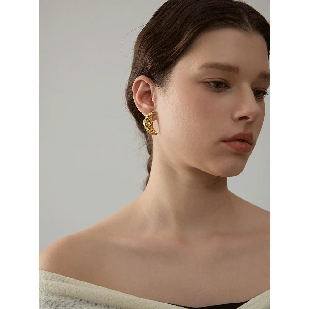 Yhpup 316l Stainless Steel Croissant Stud Earrings Women Metal Vintage 18K Gold Plated Rust Proof Statement Fashion Jewelry Gift