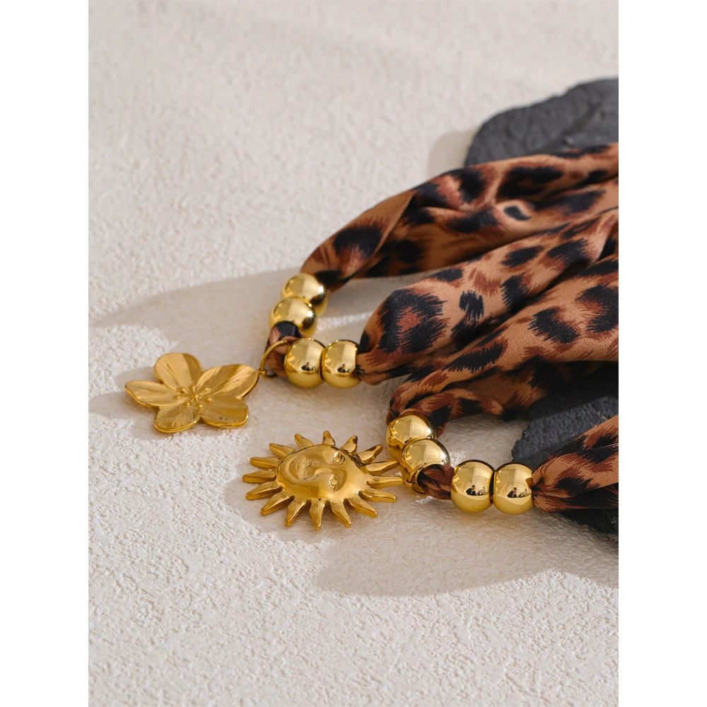 Yhpup Fall Winter New Style Fashion Leopard Polyester Cloth Trendy Sun Flower Pendant Necklace for Women Jewelry Accessories